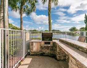 145 SW 96th Ter in Plantation, FL - Building Photo - Building Photo