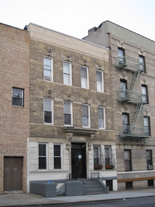 166 Rogers Ave in Brooklyn, NY - Building Photo - Building Photo