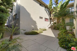1028 S Bedford St in Los Angeles, CA - Building Photo - Building Photo