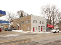 9242 Main St in Northfield Twp, MI - Foto de edificio - Building Photo