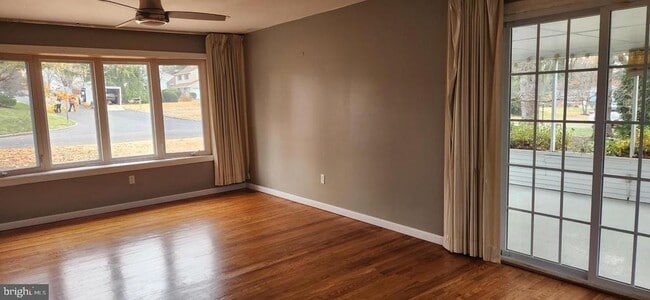 25 Lower Hilltop Rd in Yardley, PA - Building Photo - Building Photo