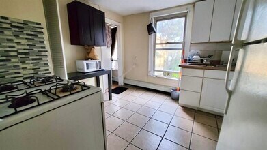 125-127-127 Beacon Ave in Jersey City, NJ - Building Photo - Building Photo