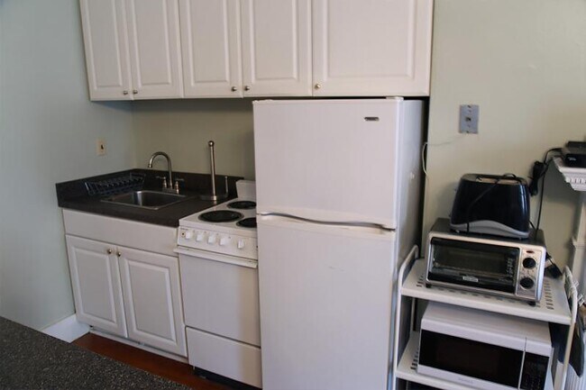 460 Beacon St, Unit 2F