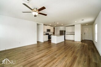 129 Scarborough Bnd in Jarrell, TX - Building Photo - Building Photo