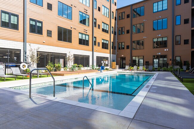The Yard Apartments in Louisville, KY - Foto de edificio - Building Photo