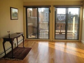 477 Beacon St, Unit 6 in Boston, MA - Foto de edificio - Building Photo