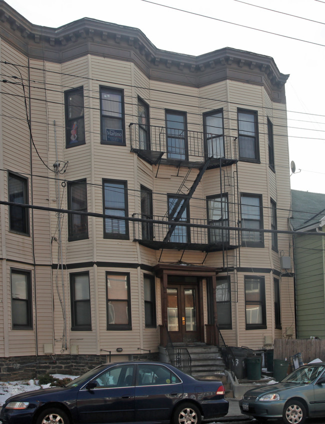 43 N Bleeker St in Mount Vernon, NY - Building Photo - Building Photo