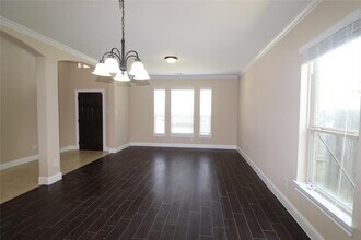 8411 Creekside Timbers Dr in Tomball, TX - Building Photo - Building Photo