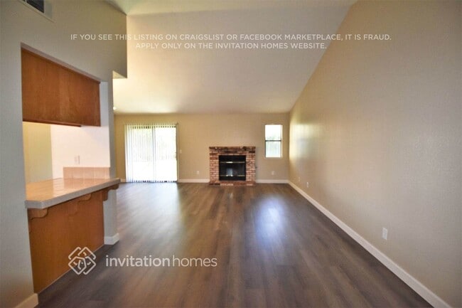 5032 Laguna Park Dr in Elk Grove, CA - Building Photo - Building Photo