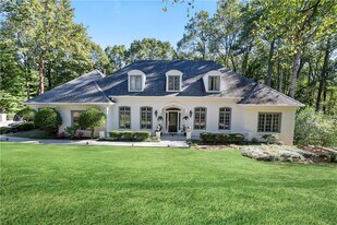 4415 Northside Chase NW in Atlanta, GA - Building Photo