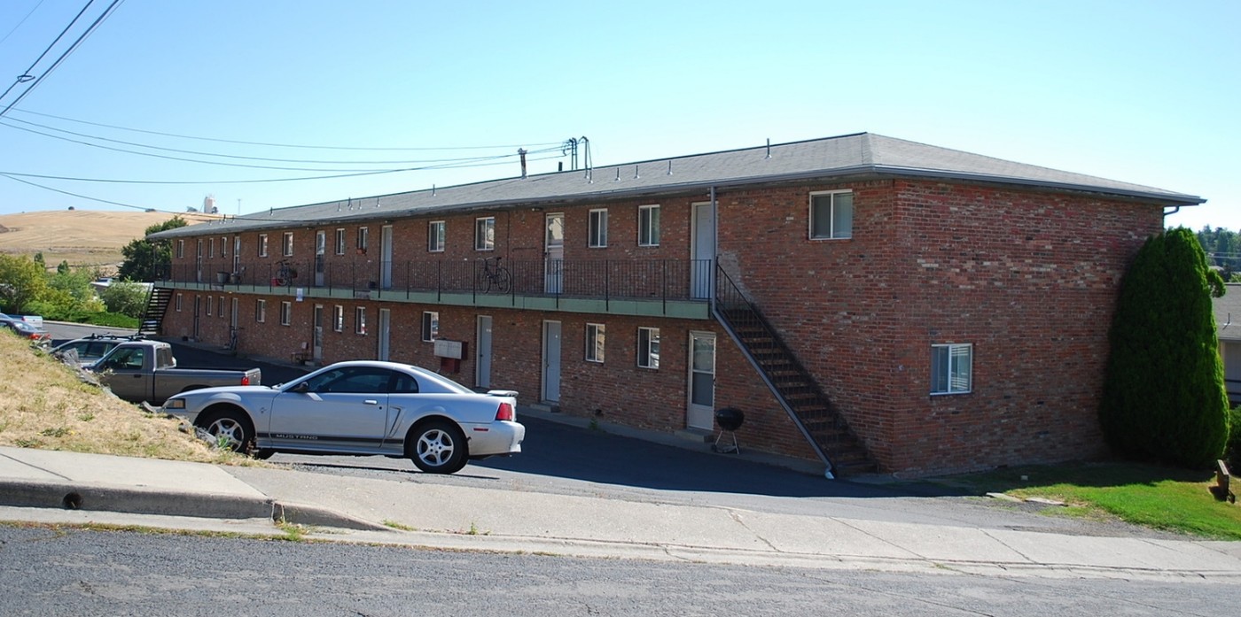 Alsue Apartments in Pullman, WA - Foto de edificio