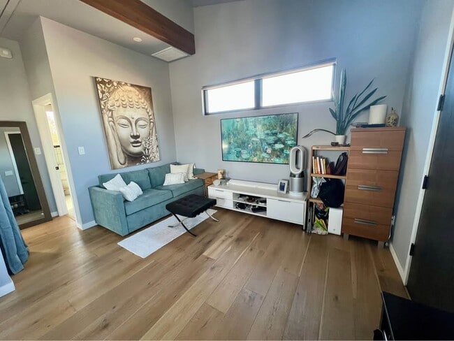 11044 Aletta Ave in Culver City, CA - Building Photo - Building Photo