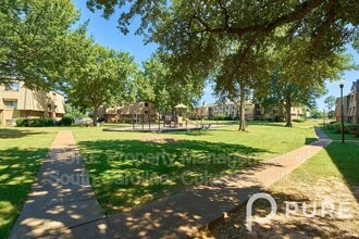 723 Old Manor Rd in Columbia, SC - Building Photo - Building Photo