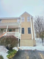 56 Wigwam Hill Dr in Worcester, MA - Building Photo