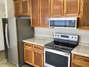 21 Hoffren Dr in Fairhope, AL - Building Photo - Building Photo