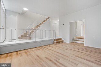 10369 May Wind Ct in Columbia, MD - Building Photo - Building Photo