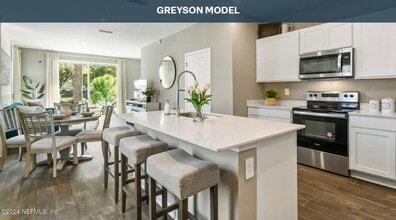 9909 Garrin Dr in Jacksonville, FL - Foto de edificio - Building Photo