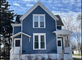 600 18th St in Bay City, MI - Building Photo