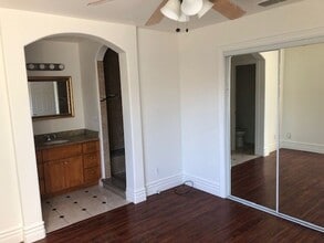2240 Juanita Ln in Sacramento, CA - Building Photo - Building Photo