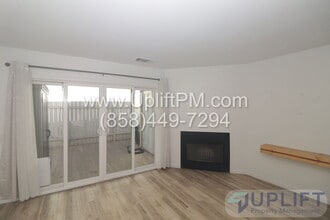 9304 E Heaney Cir in Santee, CA - Building Photo - Building Photo