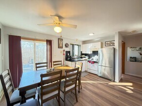802 Clubhouse Dr in East Stroudsburg, PA - Foto de edificio - Building Photo