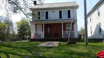 348 Rick St in Martinsburg, WV - Building Photo