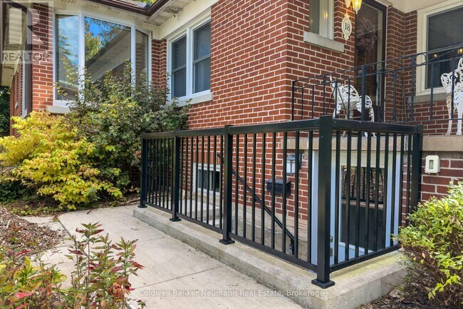 18 Forest Hill Dr in Guelph, ON - Building Photo - Building Photo