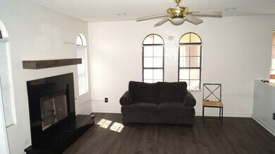 4050 Luzon Way in Las Vegas, NV - Building Photo - Building Photo
