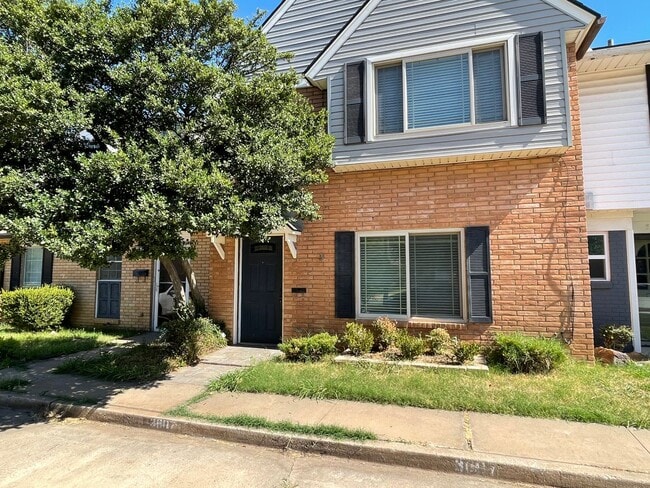 property at 3007 W Wilshire Blvd
