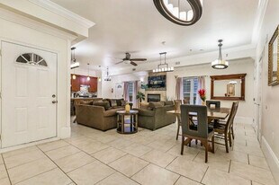1818 Carondelet St in New Orleans, LA - Building Photo