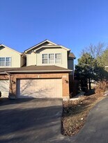 610 Daisy Ln in Roselle, IL - Building Photo