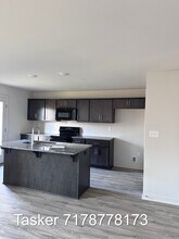 7244 White Oak Blvd in Harrisburg, PA - Building Photo - Building Photo