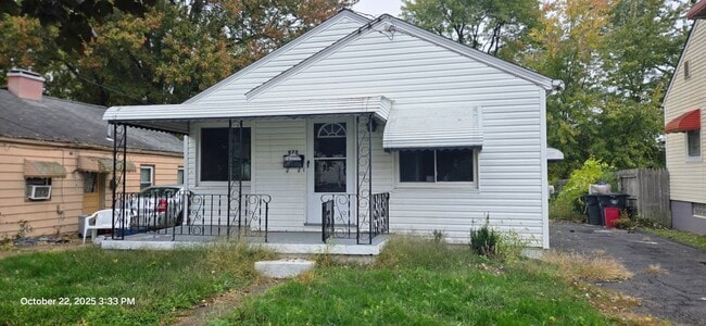 property at 975 Clifford Ave