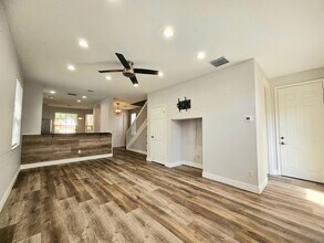 318 September St in Palm Beach Gardens, FL - Building Photo - Building Photo