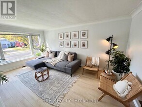 23 Homewood Ave in Simcoe, ON - Building Photo - Building Photo