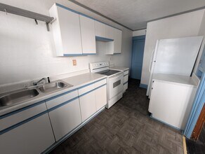 1051 S 25th St in Easton, PA - Foto de edificio - Building Photo