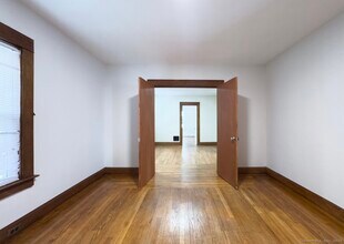 519 3rd Ave in West Haven, CT - Building Photo - Building Photo