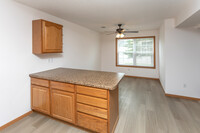 Times Square Townhomes in Grand Forks, ND - Foto de edificio - Interior Photo