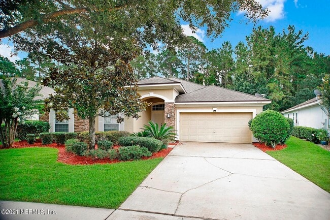 6466 Ginnie Springs Rd in Jacksonville, FL - Foto de edificio - Building Photo