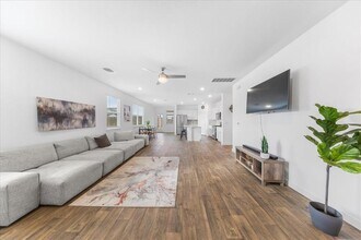 3200 Egan Dr in Pflugerville, TX - Building Photo - Building Photo