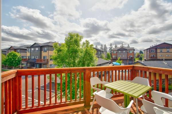 Creekview Crossing in Sherwood, OR - Foto de edificio