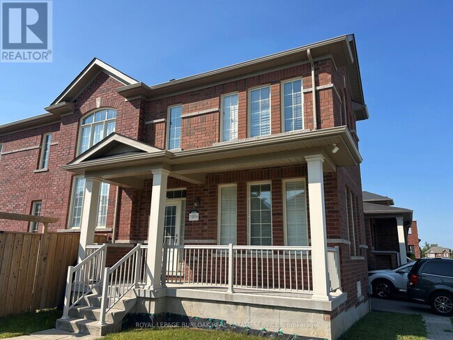 57 Macbean Cres in Hamilton, ON - Building Photo - Building Photo