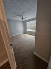 241 S Irwin St in Milledgeville, GA - Foto de edificio - Building Photo