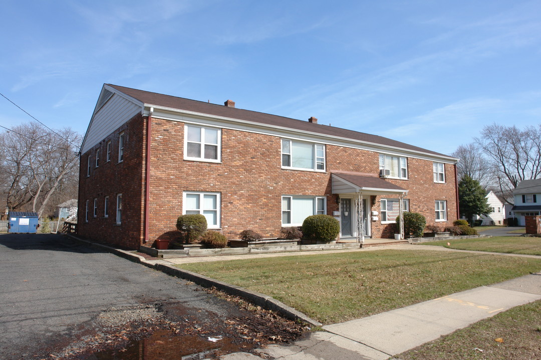 Brook Terrace in South Bound Brook, NJ - Building Photo