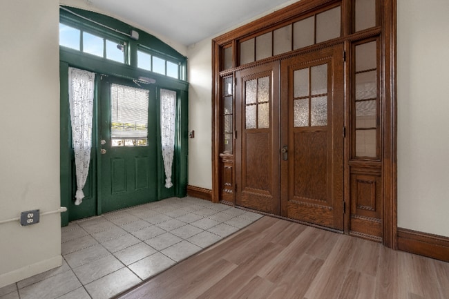 83 Main St, Unit 11 in Woonsocket, RI - Building Photo - Building Photo