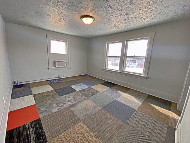 3915 N 23rd St in Omaha, NE - Building Photo - Building Photo