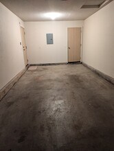 205 W Nicholas Dr, Unit C in Lone Jack, MO - Foto de edificio - Building Photo