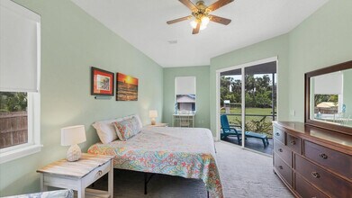 503 Laurel Rd W in Nokomis, FL - Building Photo - Building Photo