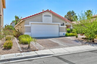 9346 Coral Berry St in Las Vegas, NV - Building Photo - Building Photo