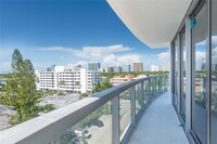 1100 100th St, Unit 805 in Bay Harbor Islands, FL - Building Photo - Building Photo